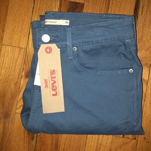LEVI jeans!! Tags on